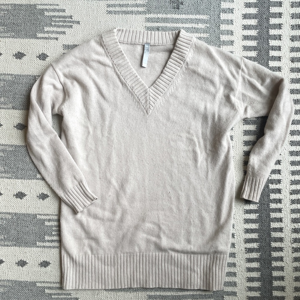 Long vneck wool sweater size M Athleta